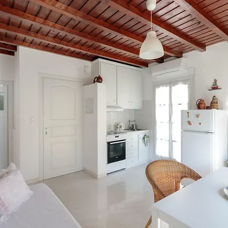 Naxos Chora Downtown Center Studio Apartment Naxos City
