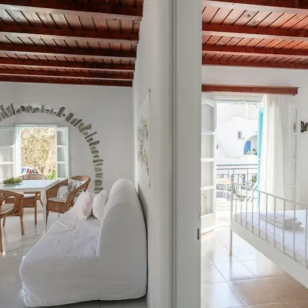 Naxos Chora Downtown Center Studio
